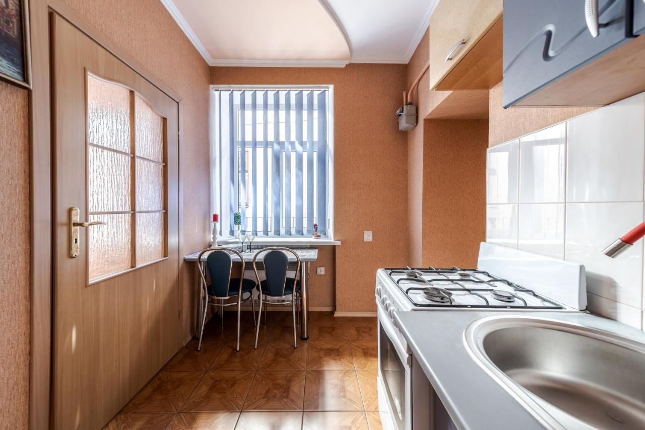 Central Apartments Rynok Лвив Екстериор снимка