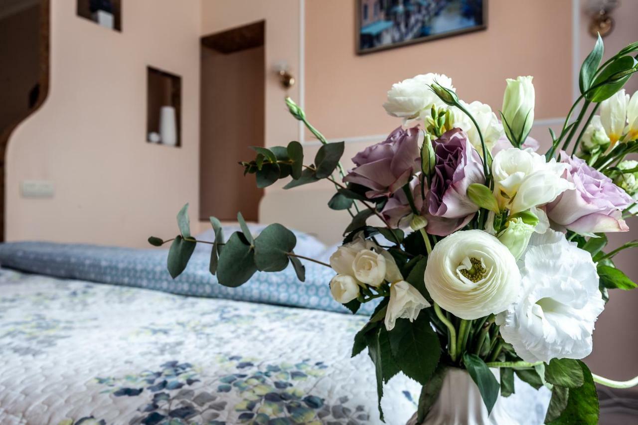 Central Apartments Rynok Лвив Екстериор снимка
