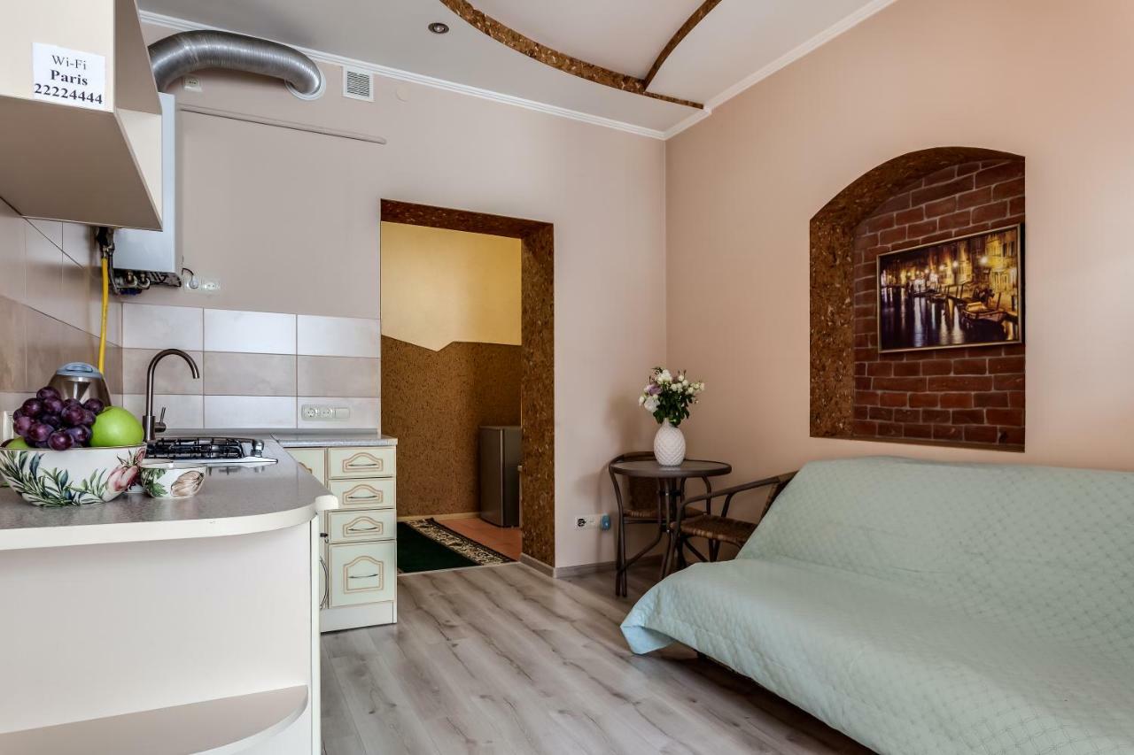 Central Apartments Rynok Лвив Екстериор снимка