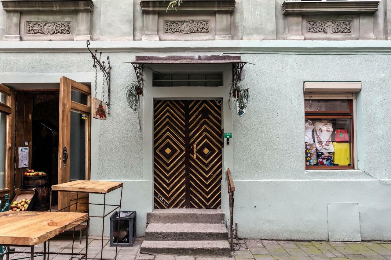Central Apartments Rynok Лвив Екстериор снимка